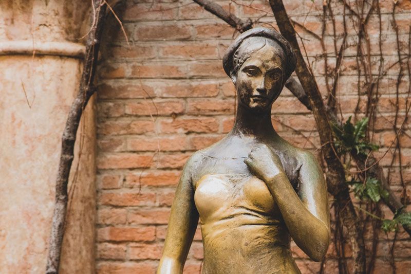 Statua di Giulietta a Verona